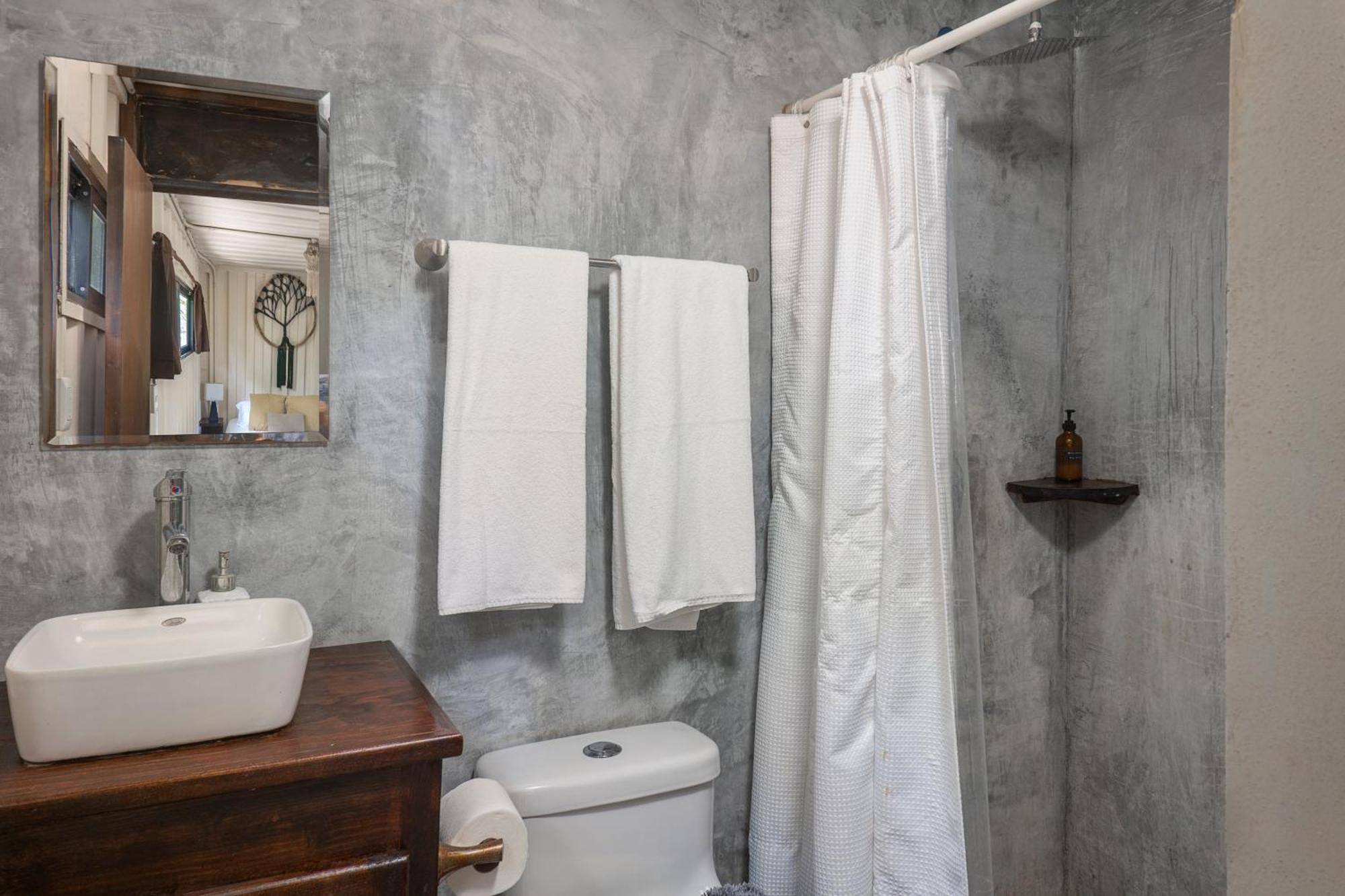 Hotel Pal Mar Glamtainer *