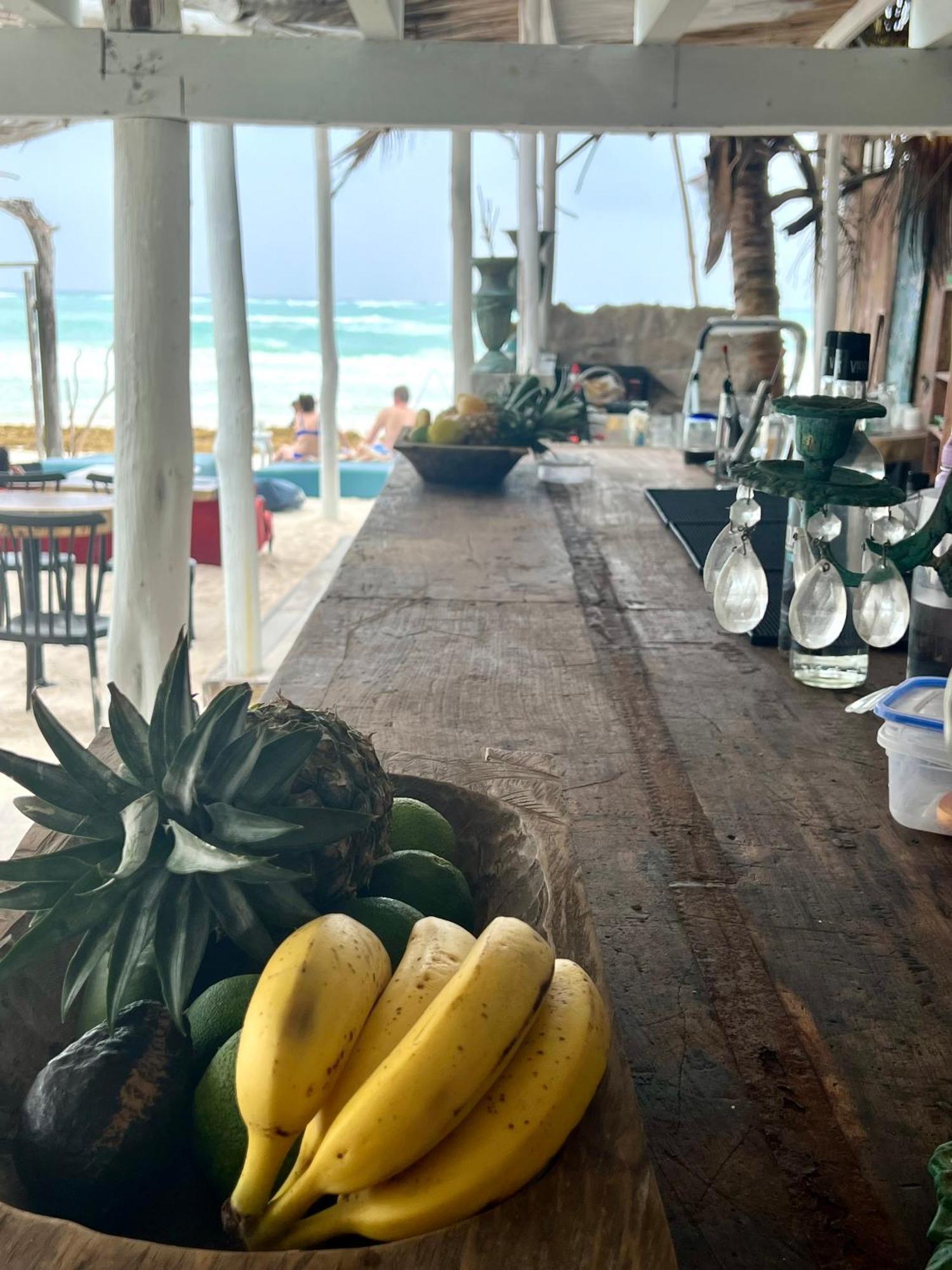 Lamar Front And Pool Hotel 3*