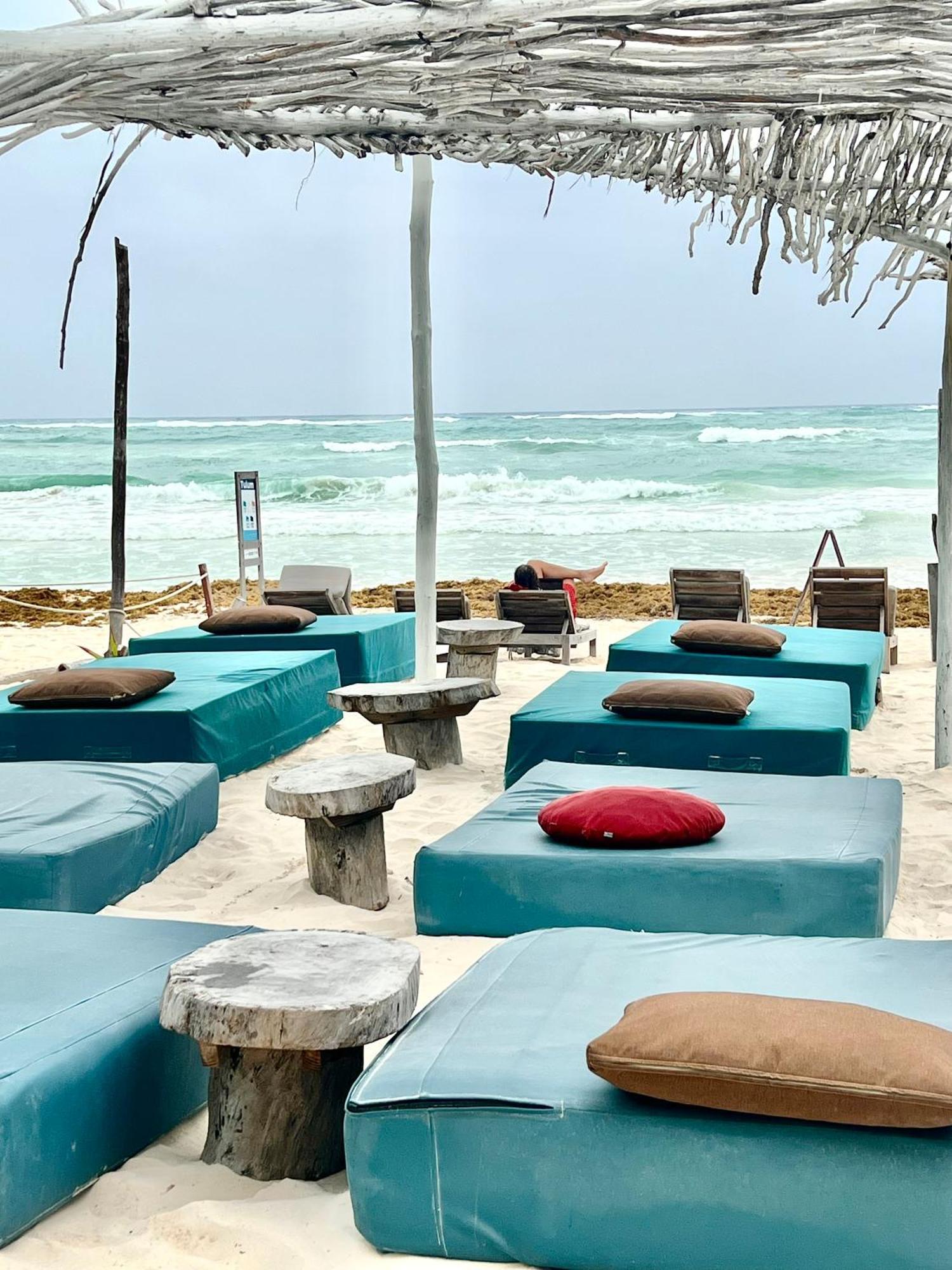 Lamar Front And Pool Hotel Tulum