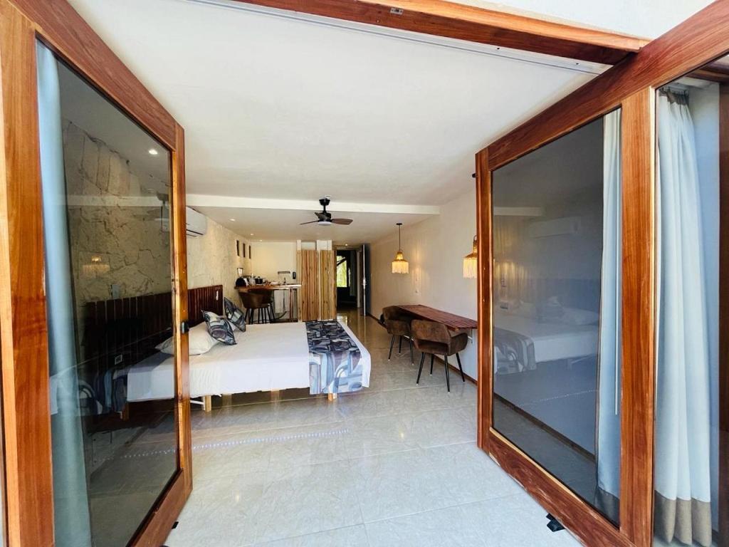 Retiro Maya Suites Hotel