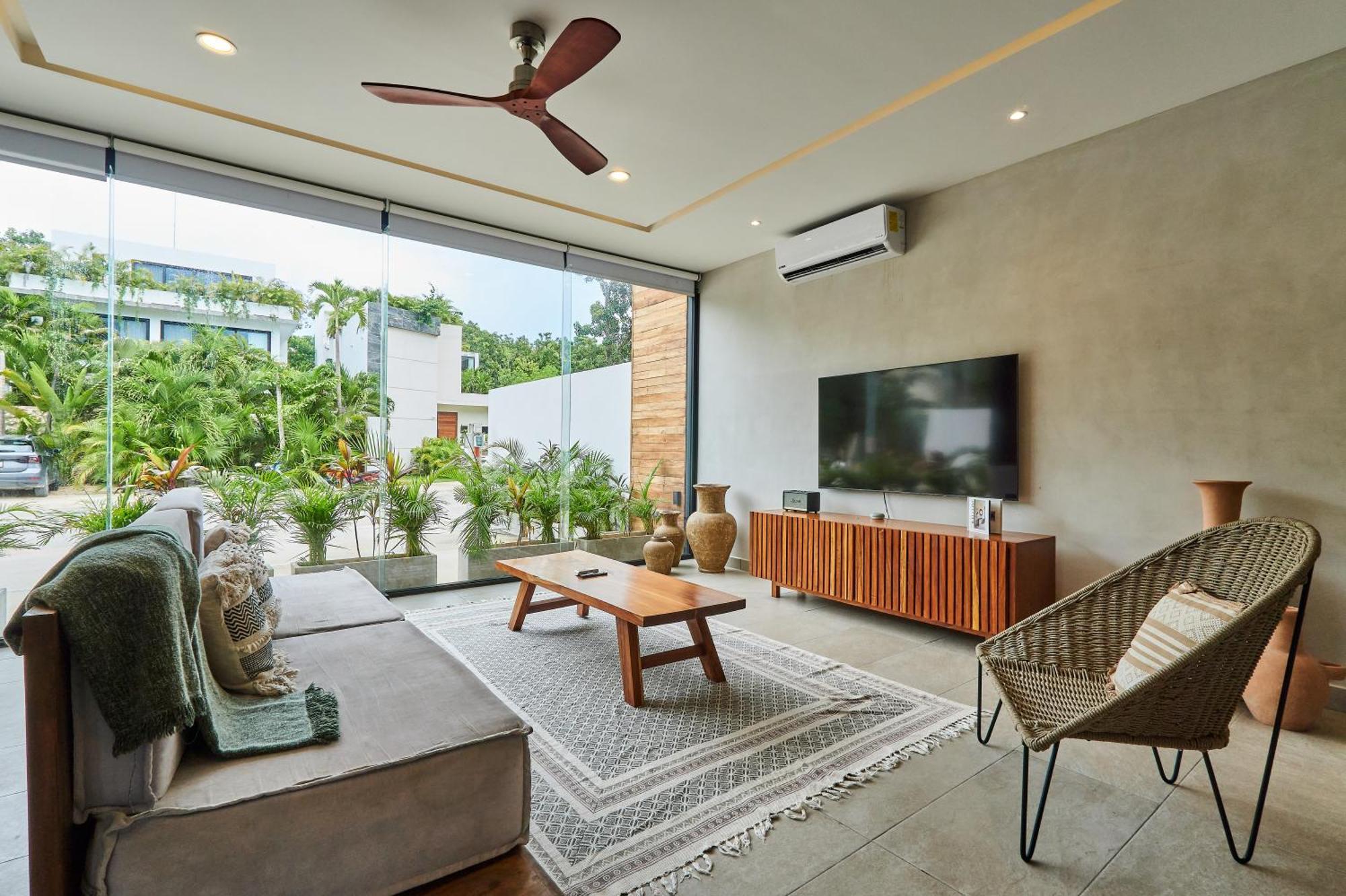 Casa Aventura Secluded Oasis 24h Security Near Sandy Beaches *