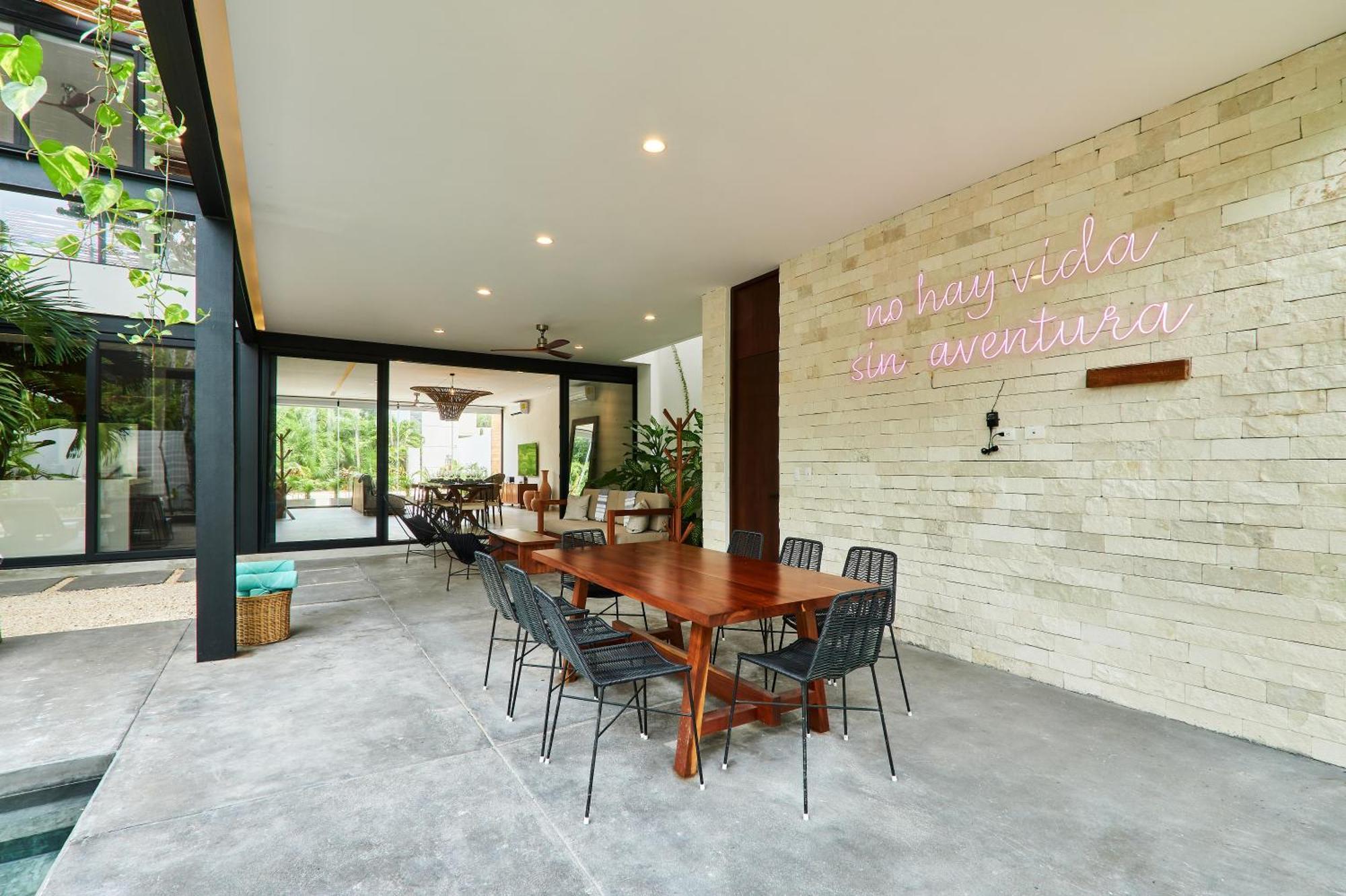 Casa Aventura Secluded Oasis 24h Security Near Sandy Beaches