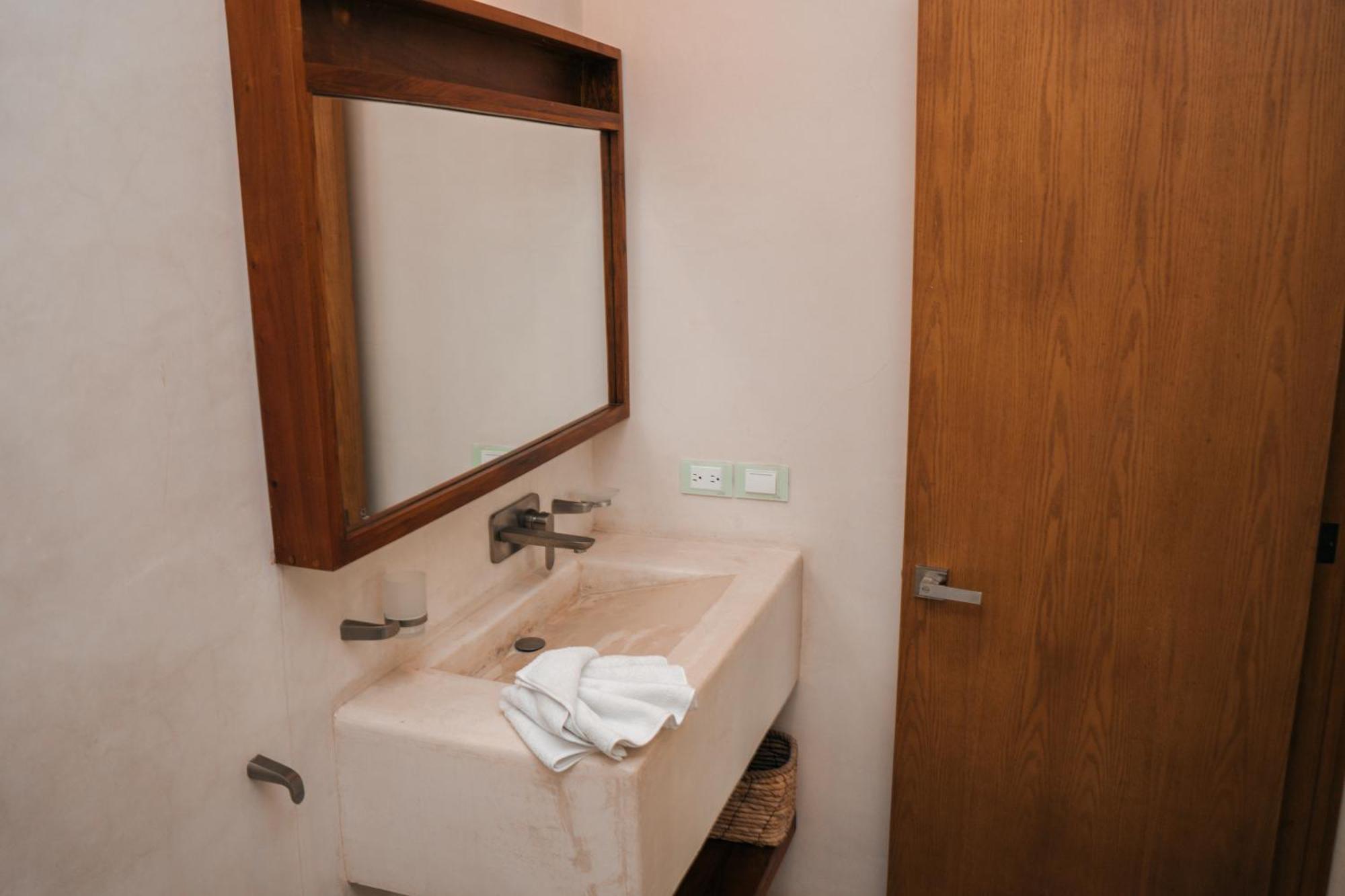 Kinah Retreat - Exclusive Boho Tropical Escape Tulum