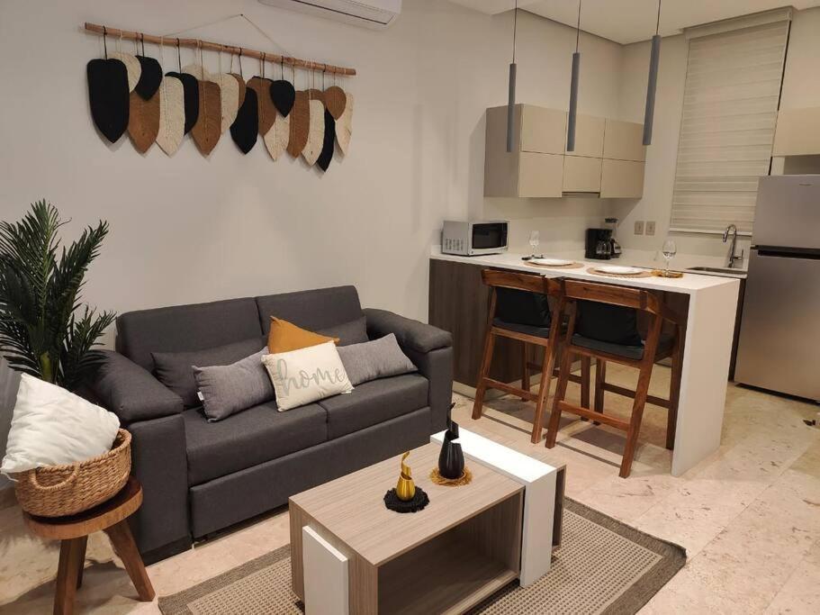 Apartamento A Pasos De La Playa, Con Terraza Y Jacuzzi *