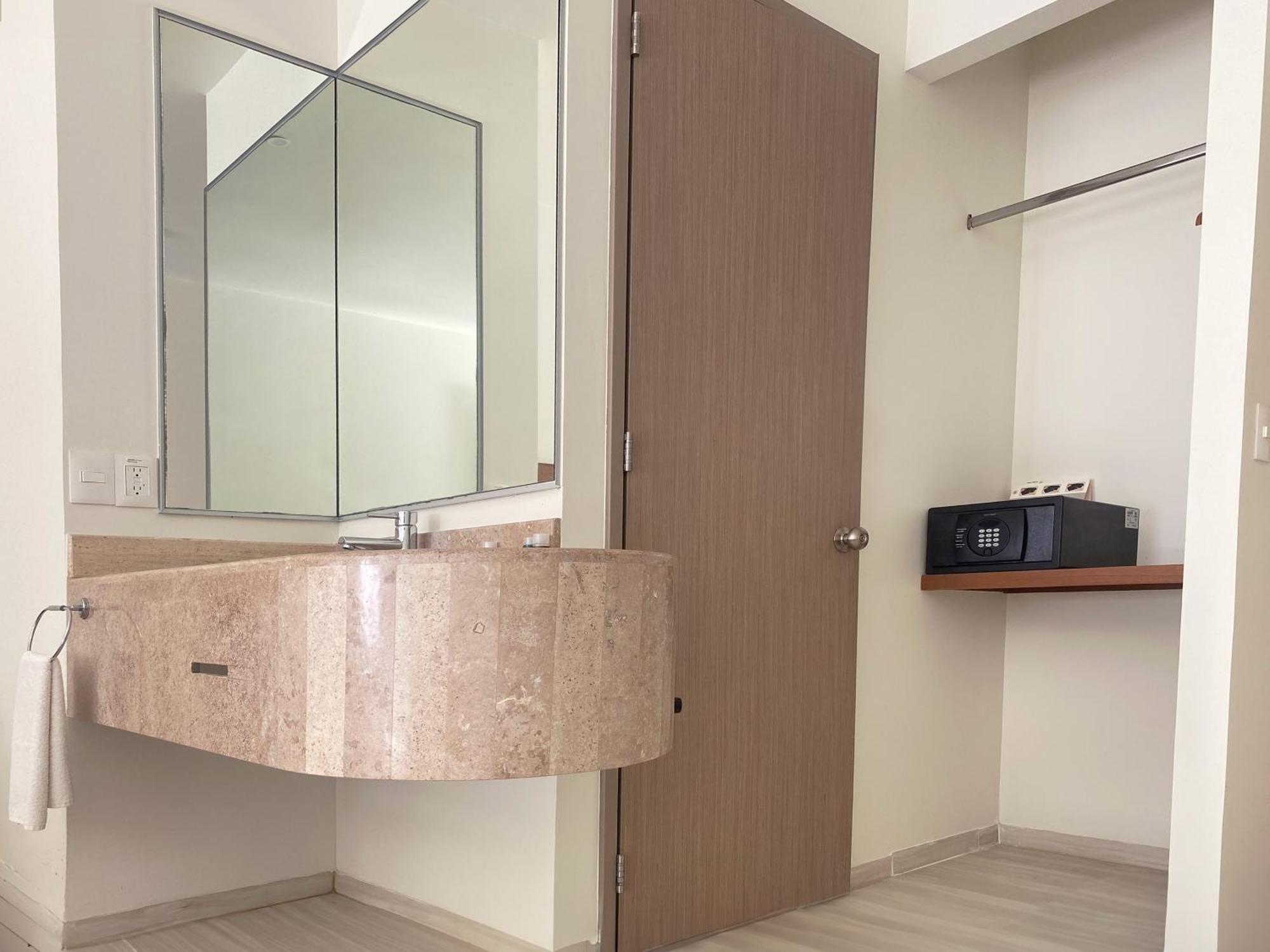 Siente & Cenote Club Tulum