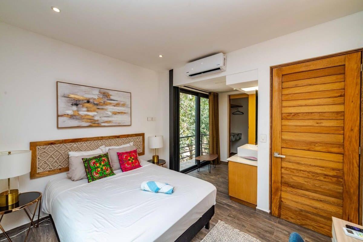 Chic 3-levels At Mun - Rooftop Deck - Pool Holiday home *
