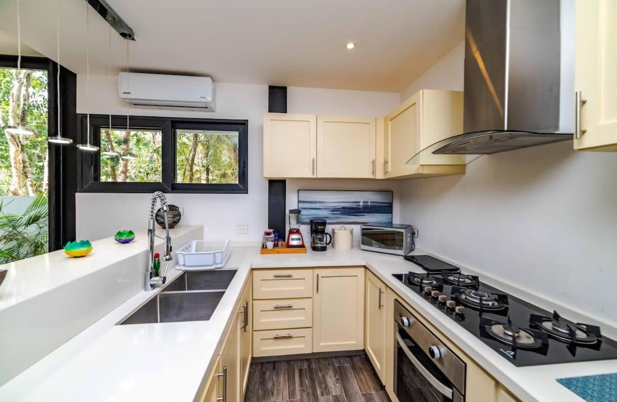 Holiday home Chic 3-levels At Mun - Rooftop Deck - Pool *