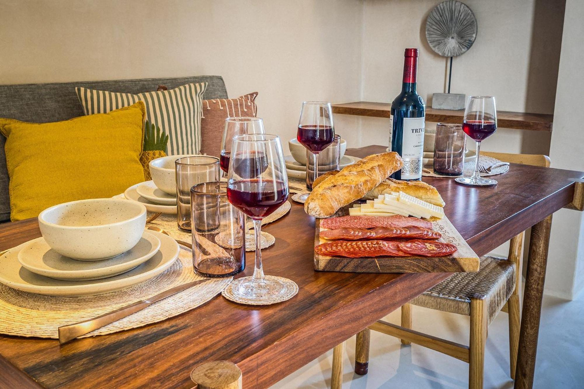 Apartment Fast Wi-fi 1br In With Pool, Restaurant, Gym