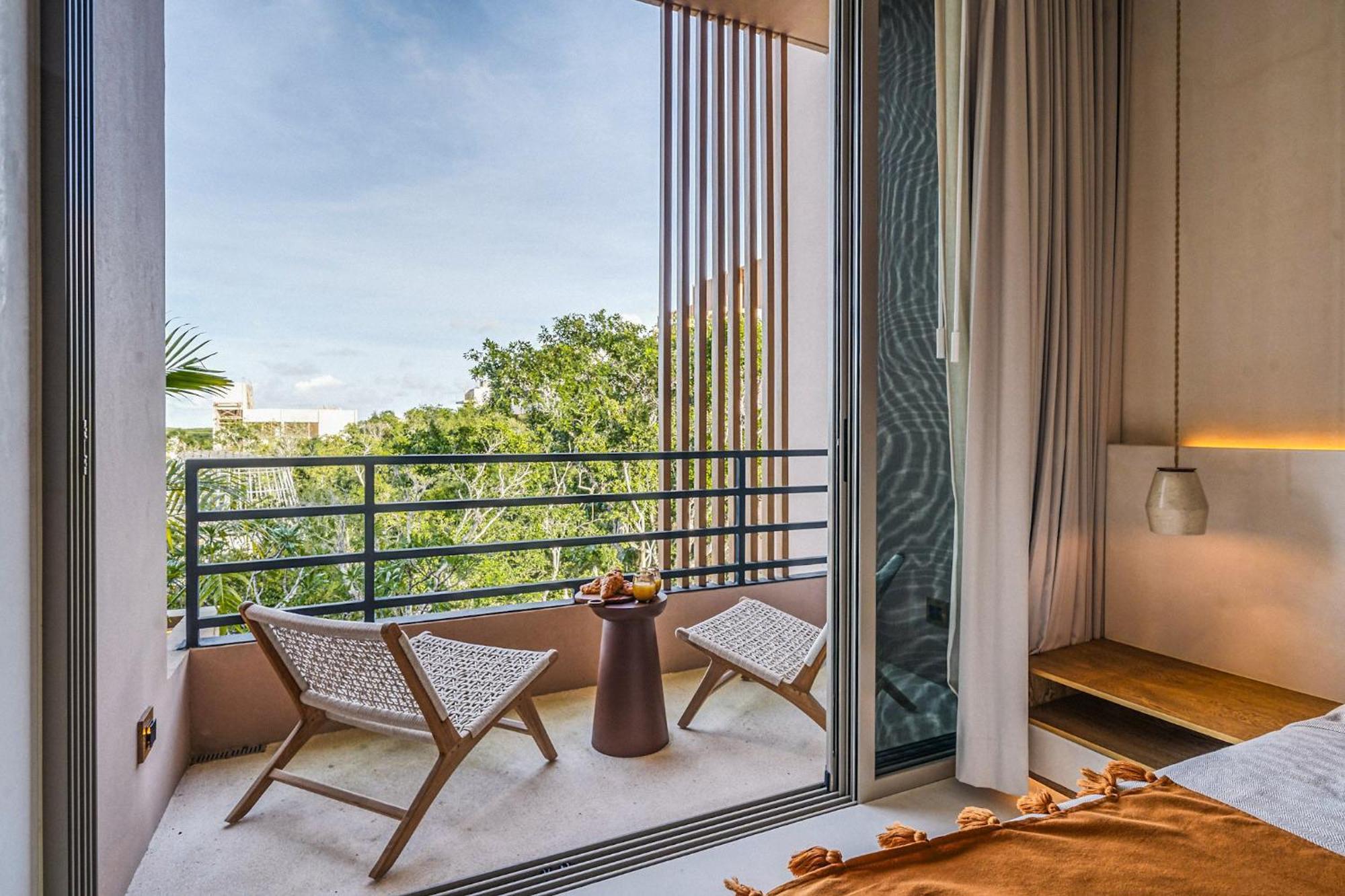 Fast Wi-fi 1br In With Pool, Restaurant, Gym Apartment *