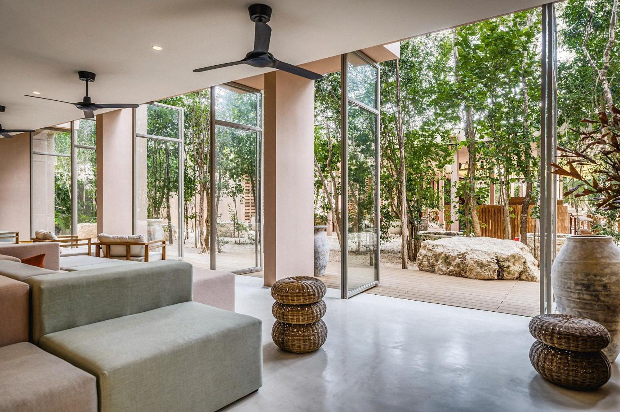 Fast Wi-fi 1br In With Pool, Restaurant, Gym Apartment