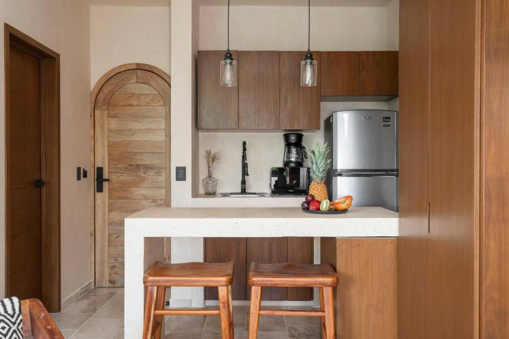 Amazing Jungle Near Town 200mb Pool Apartment *