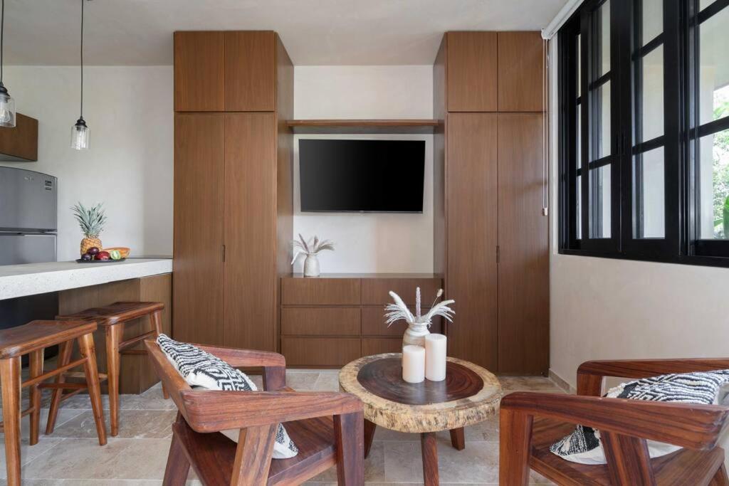 Apartment Amazing Jungle Near Town 200mb Pool *