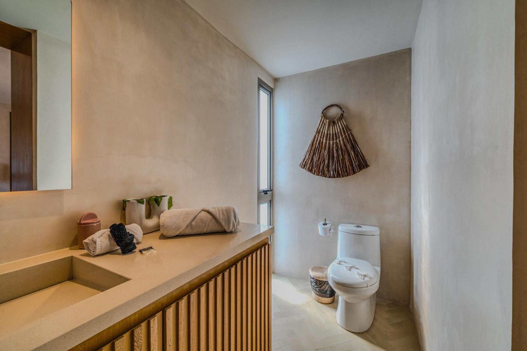 Heavenly 3br Ph W Private Pool, Gym, Yoga Class Apartment