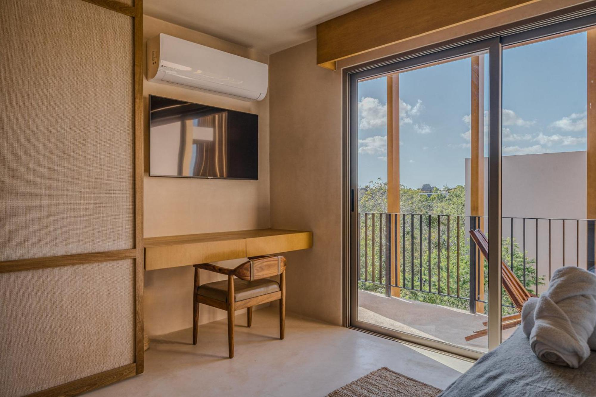 Heavenly 3br Ph W Private Pool, Gym, Yoga Class Apartment *