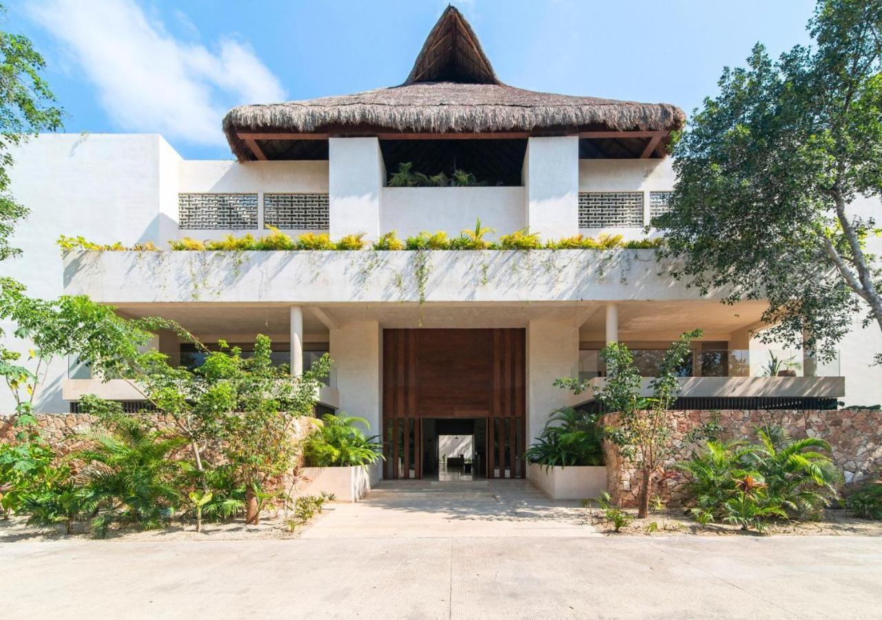 Modern Chic 1 Bedroom W/ Rooftop Infinity Pool Apartment
