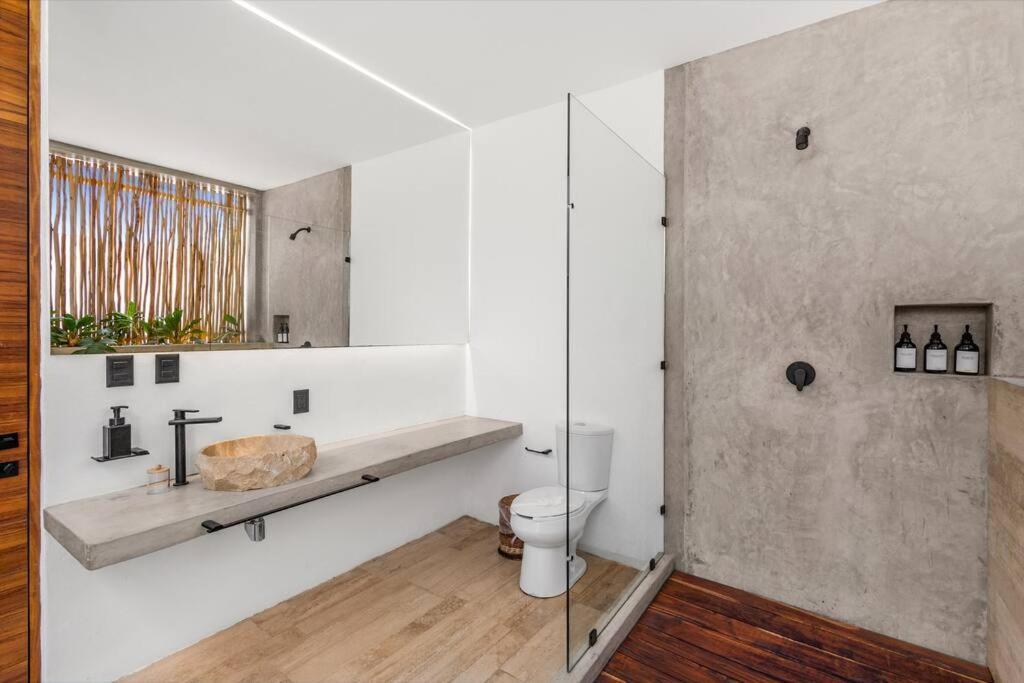 Lux Toh Villa, Rooftop Pool, Wifi, Transport Apartment *