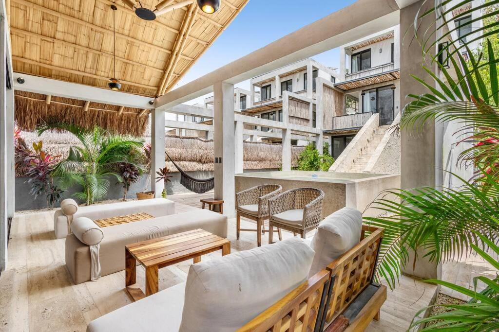 Lux Toh Villa, Rooftop Pool, Wifi, Transport *