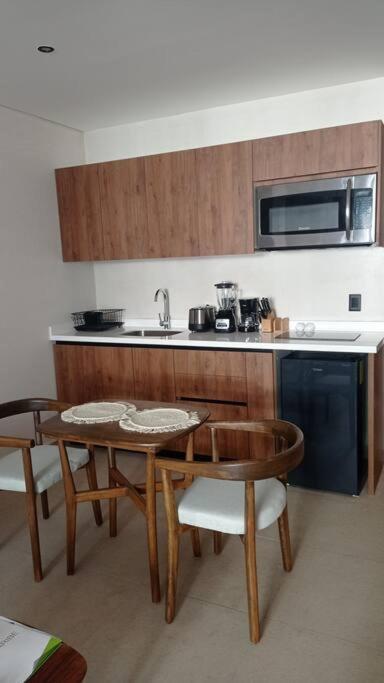 New Xibalba, Private Jacuzzi & Terrace Apartment *