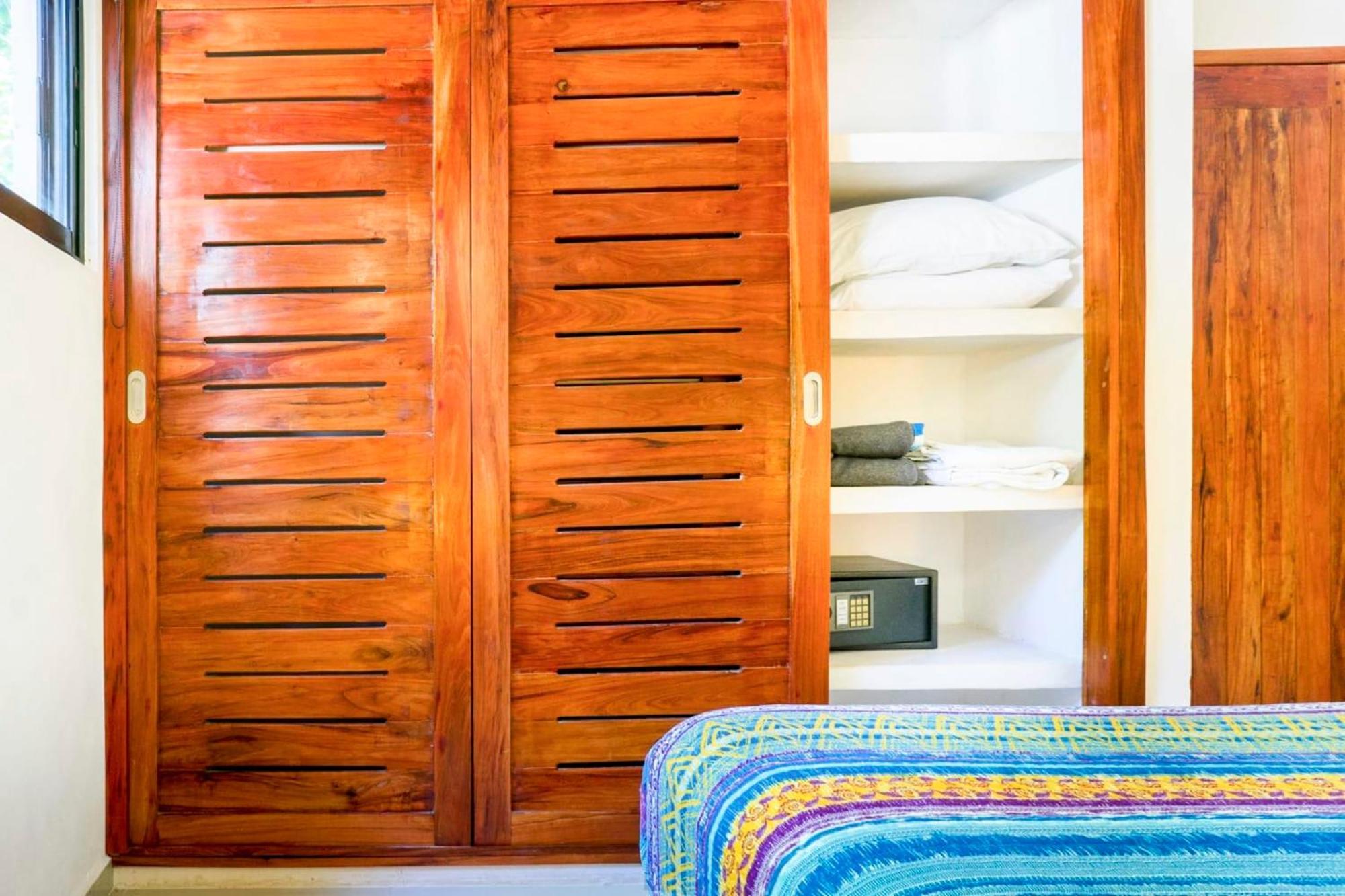 In The Heart Of - Location In Town Apartment *