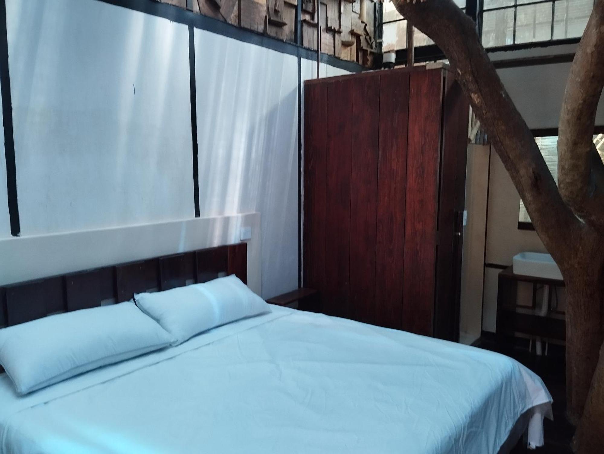Free Style Guest house