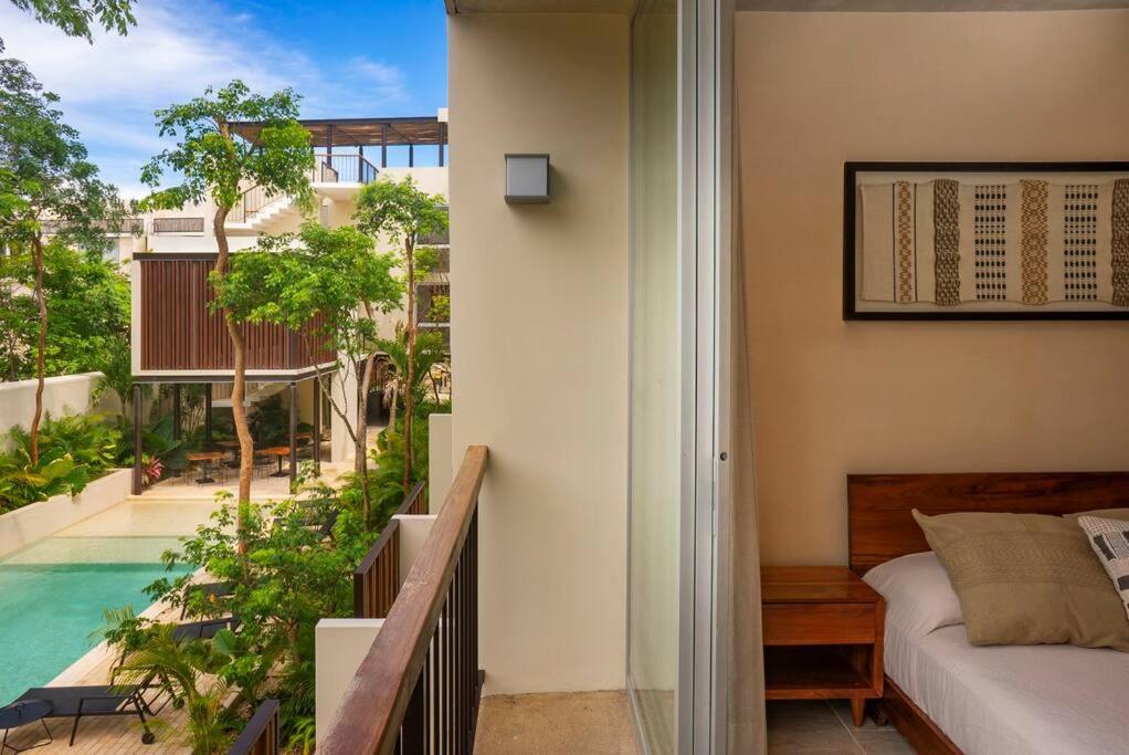 Modern W Balcony & Pool La Veleta, - - A207 Apartment