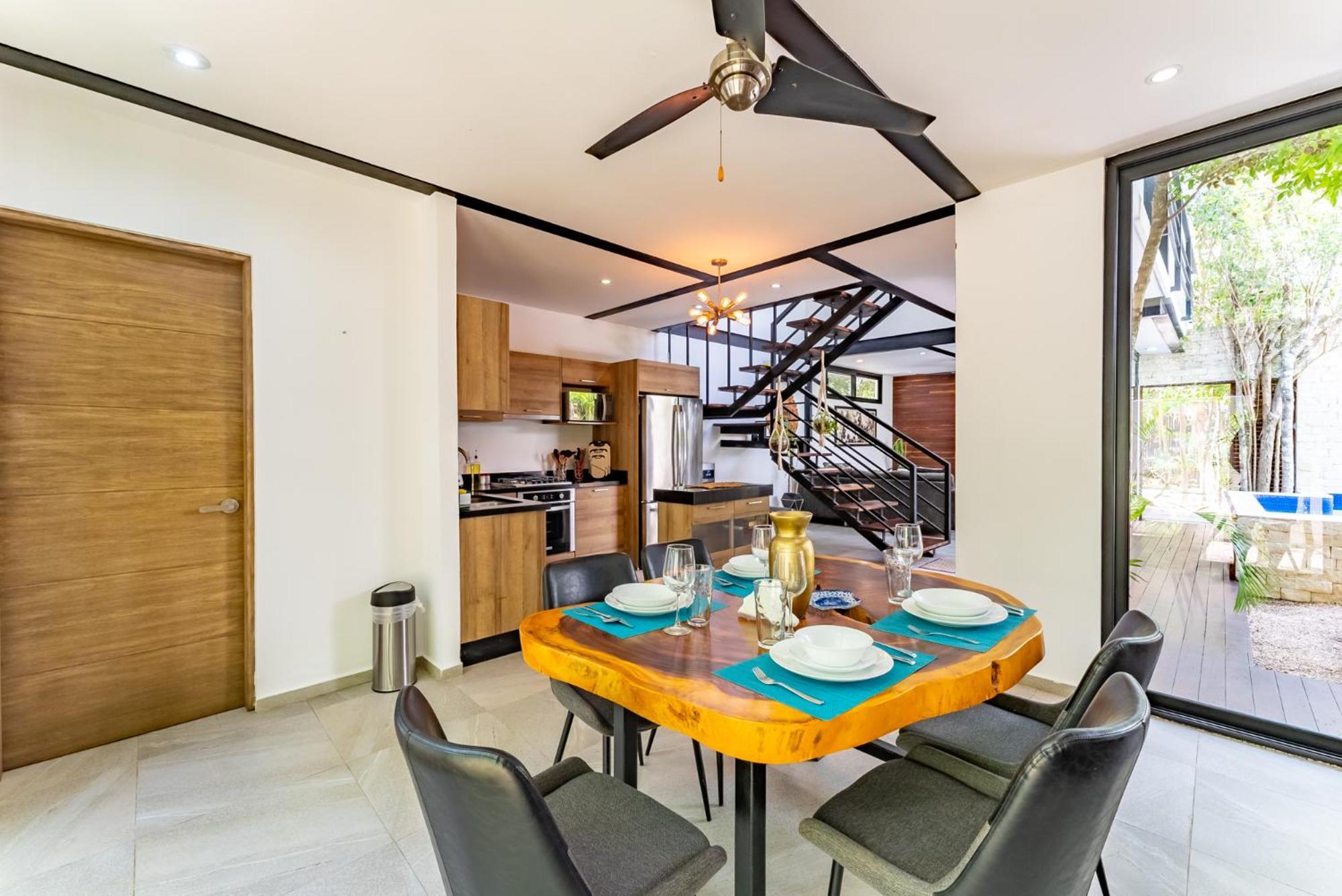 Casa & Chiit - 2 Homes With Different Shared Amenities *