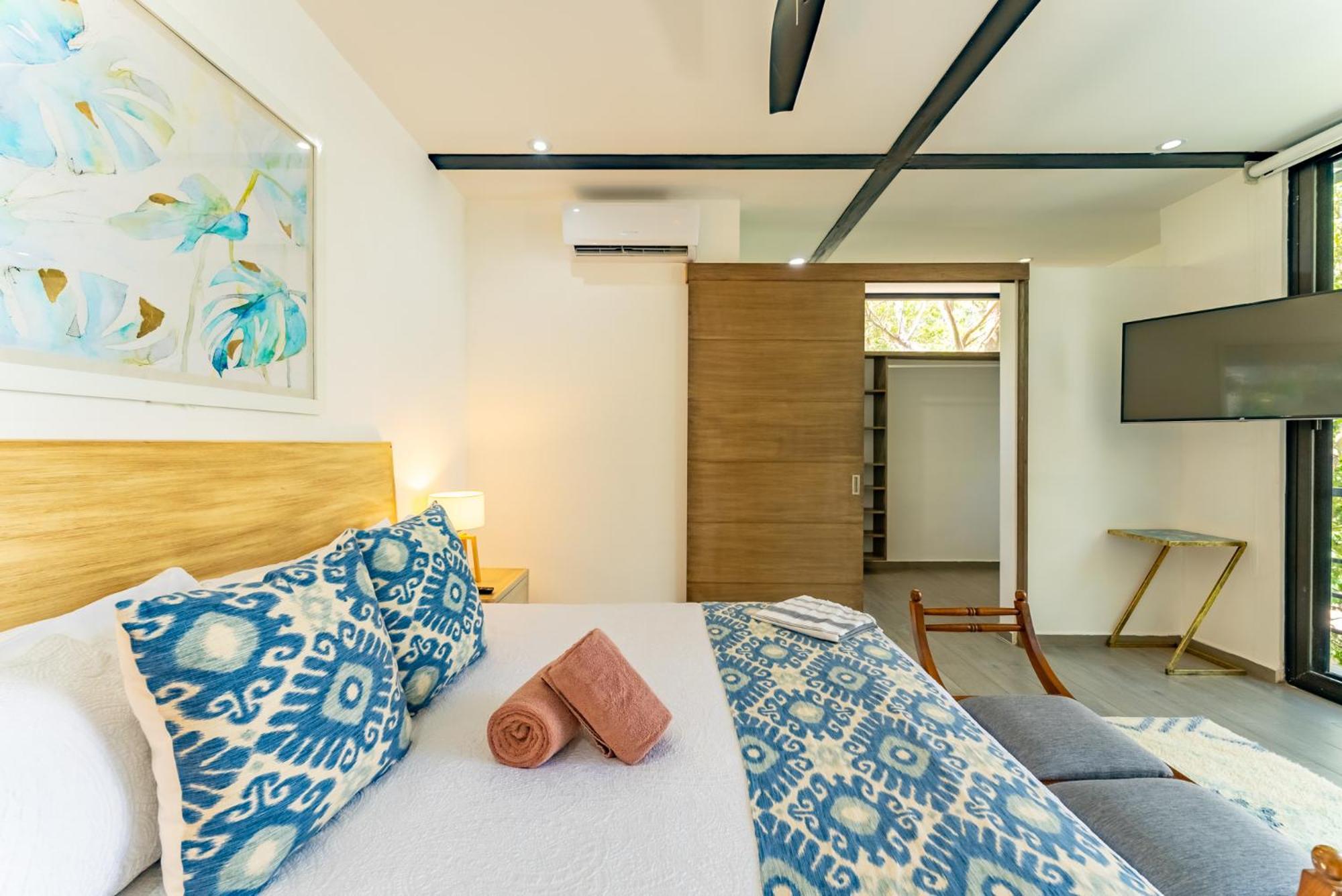 Casa & Chiit - 2 Homes With Different Shared Amenities Villa