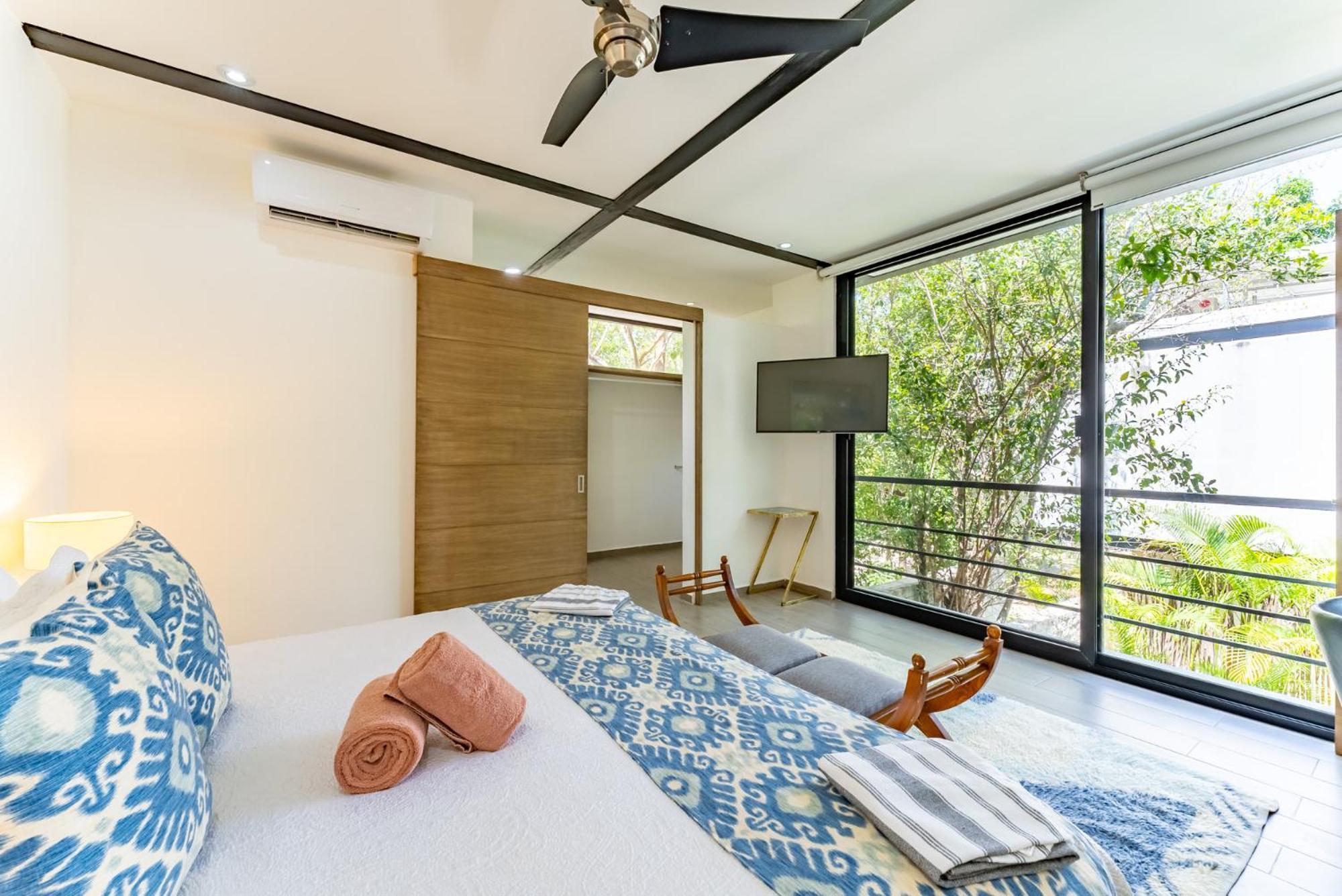 Casa & Chiit - 2 Homes With Different Shared Amenities Villa *