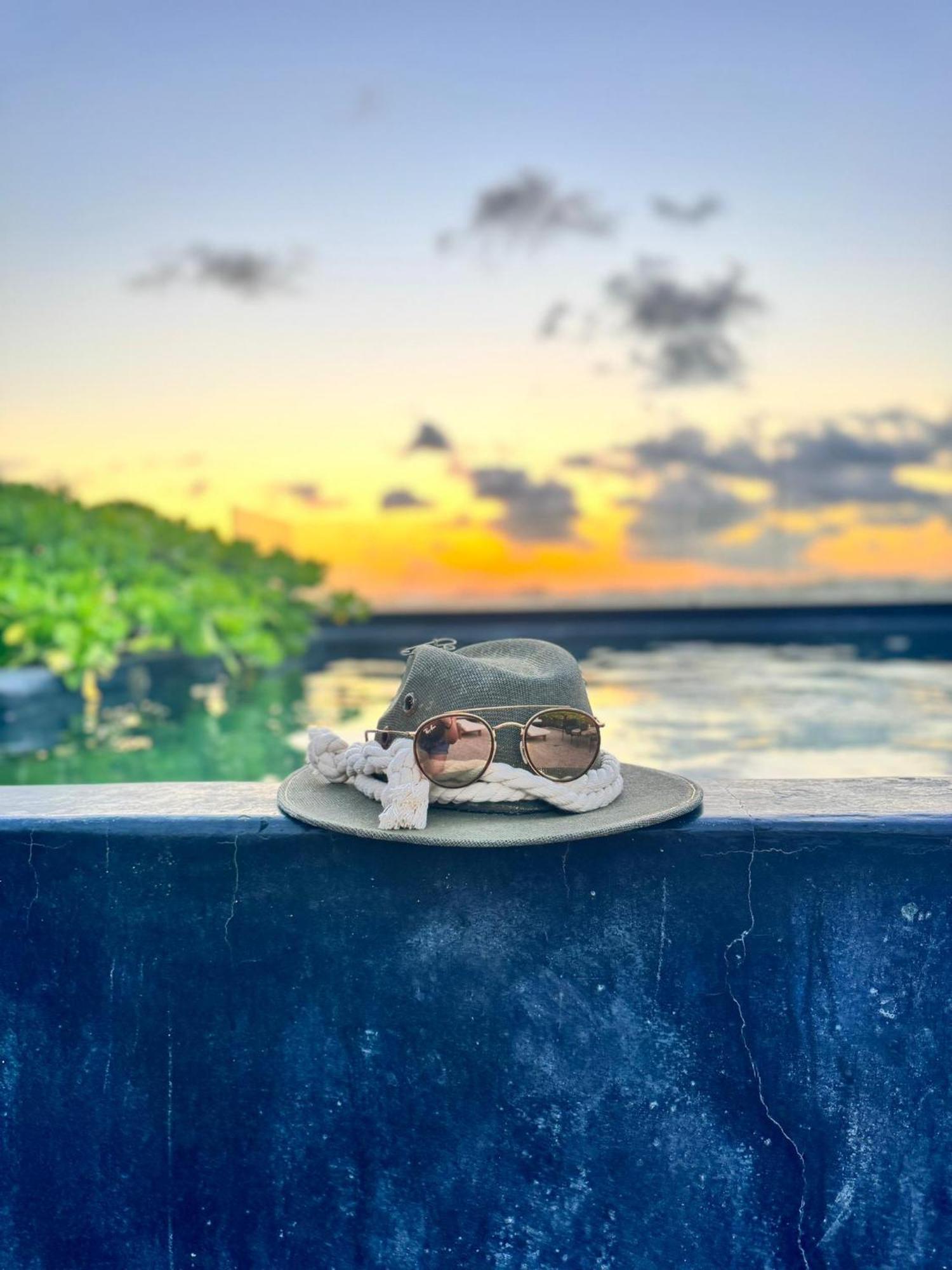 Iik By Groovy Stays- A Hip Condo-hotel With Wifi, Rooftop, Pool, Sleeps 6 Tulum