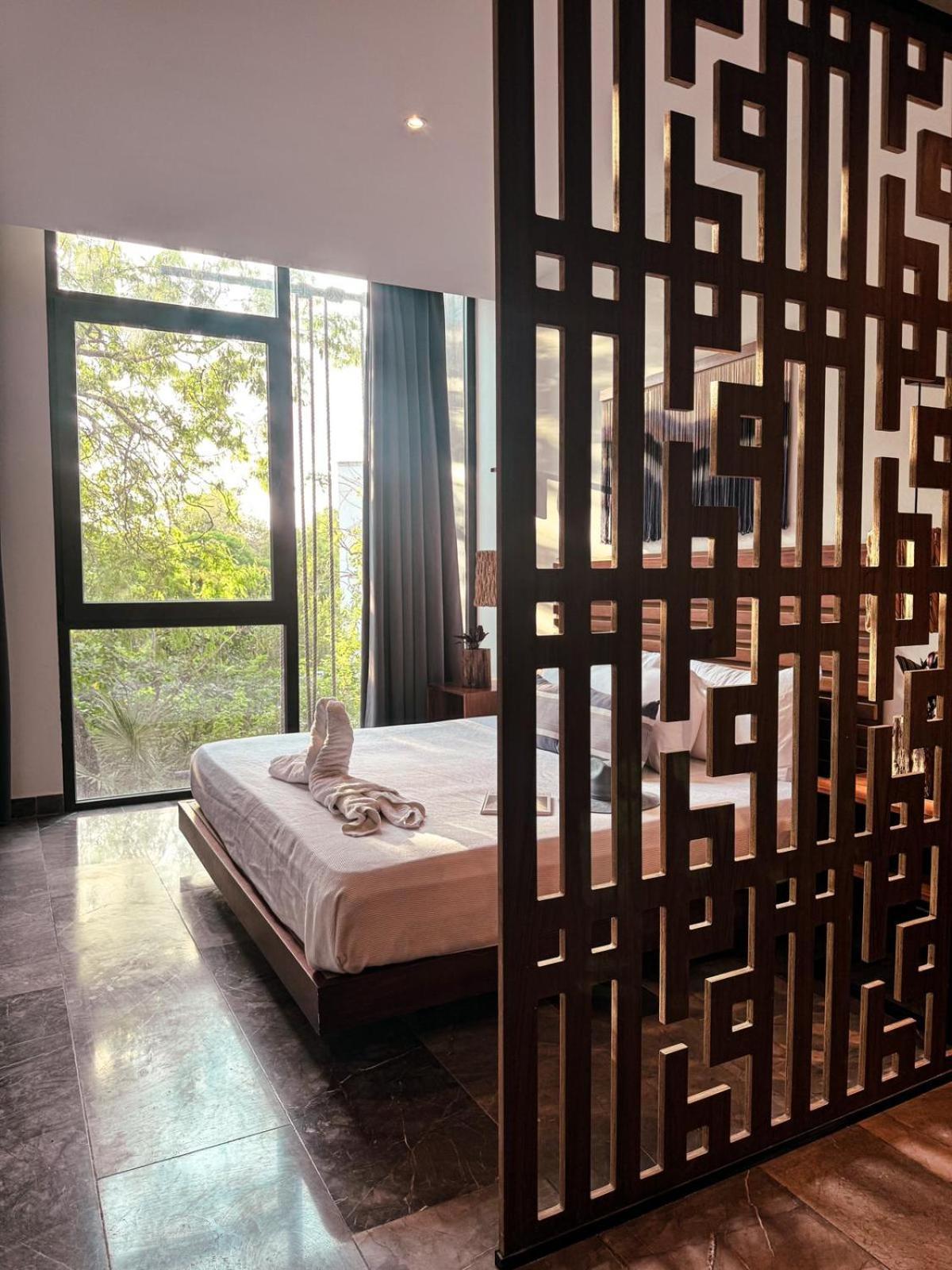 Aparthotel Iik By Groovy Stays- A Hip Condo-hotel With Wifi, Rooftop, Pool, Sleeps 6 *