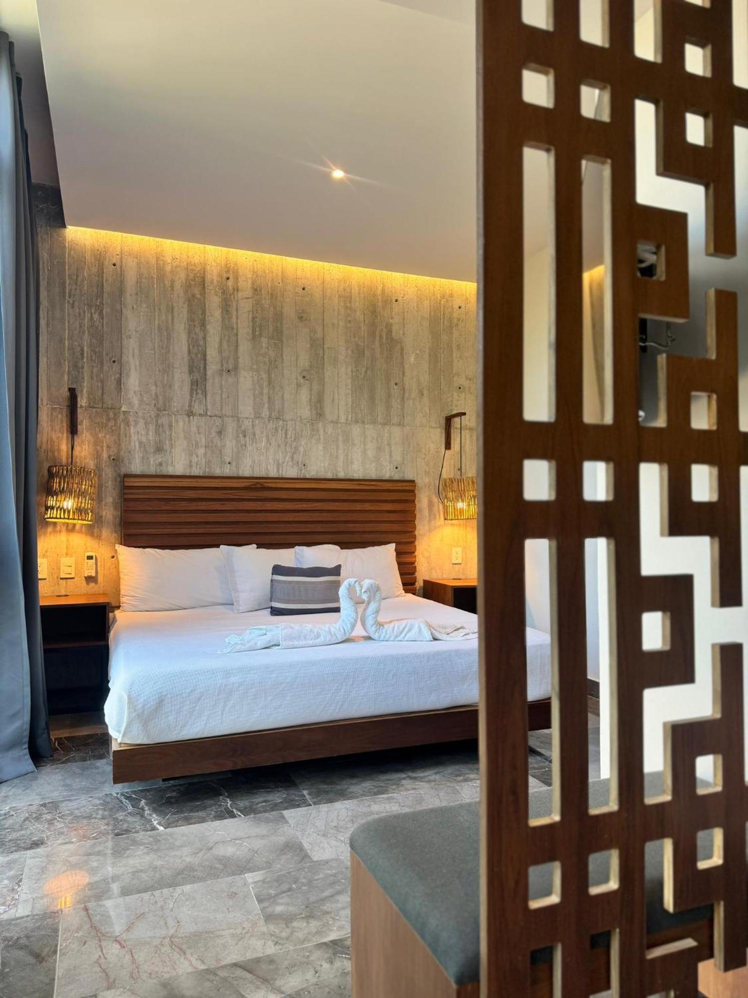 Iik By Groovy Stays- A Hip Condo-hotel With Wifi, Rooftop, Pool, Sleeps 6 Aparthotel