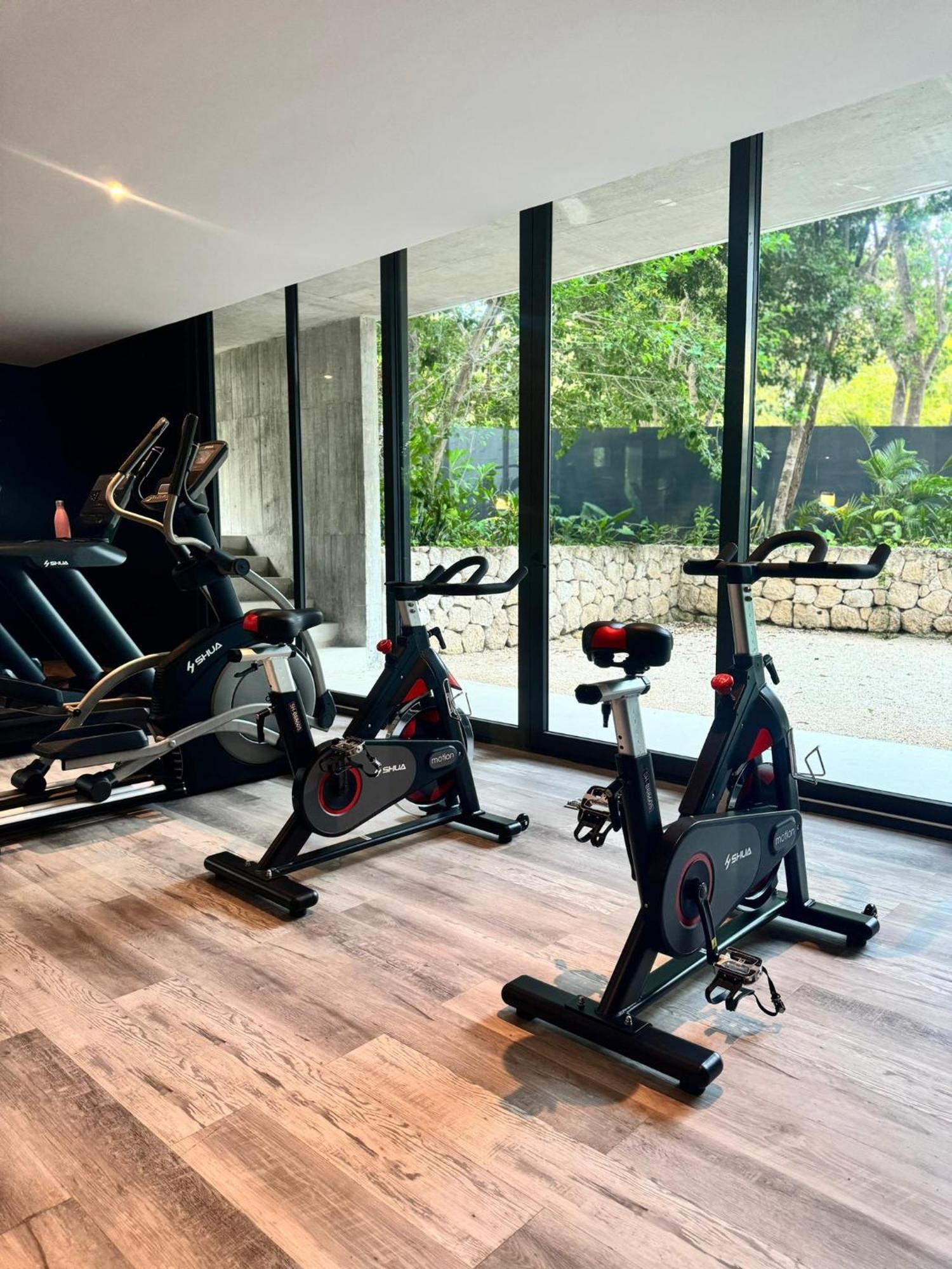 Aparthotel Iik By Groovy Stays- A Hip Condo-hotel With Wifi, Rooftop, Pool, Sleeps 6