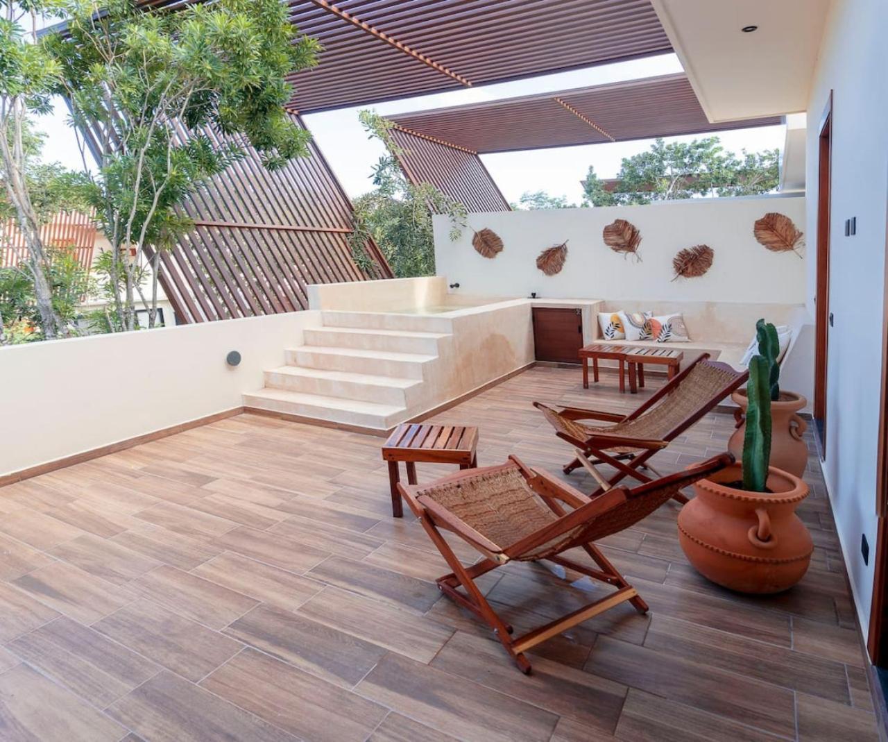 Luv Casa Paradise Club Access *