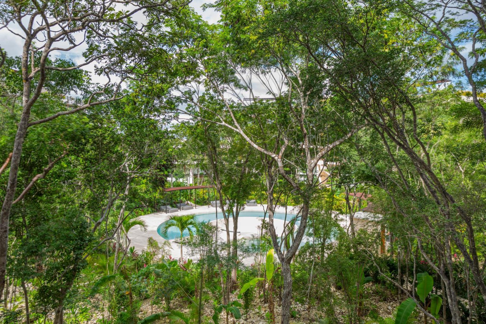 Mistiq Temple Ii Luxury Apartment