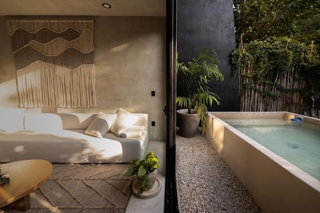 Luxury Twin Villas, 4 Private Pools, 2 Rooftops, Bbq, Near Villa *