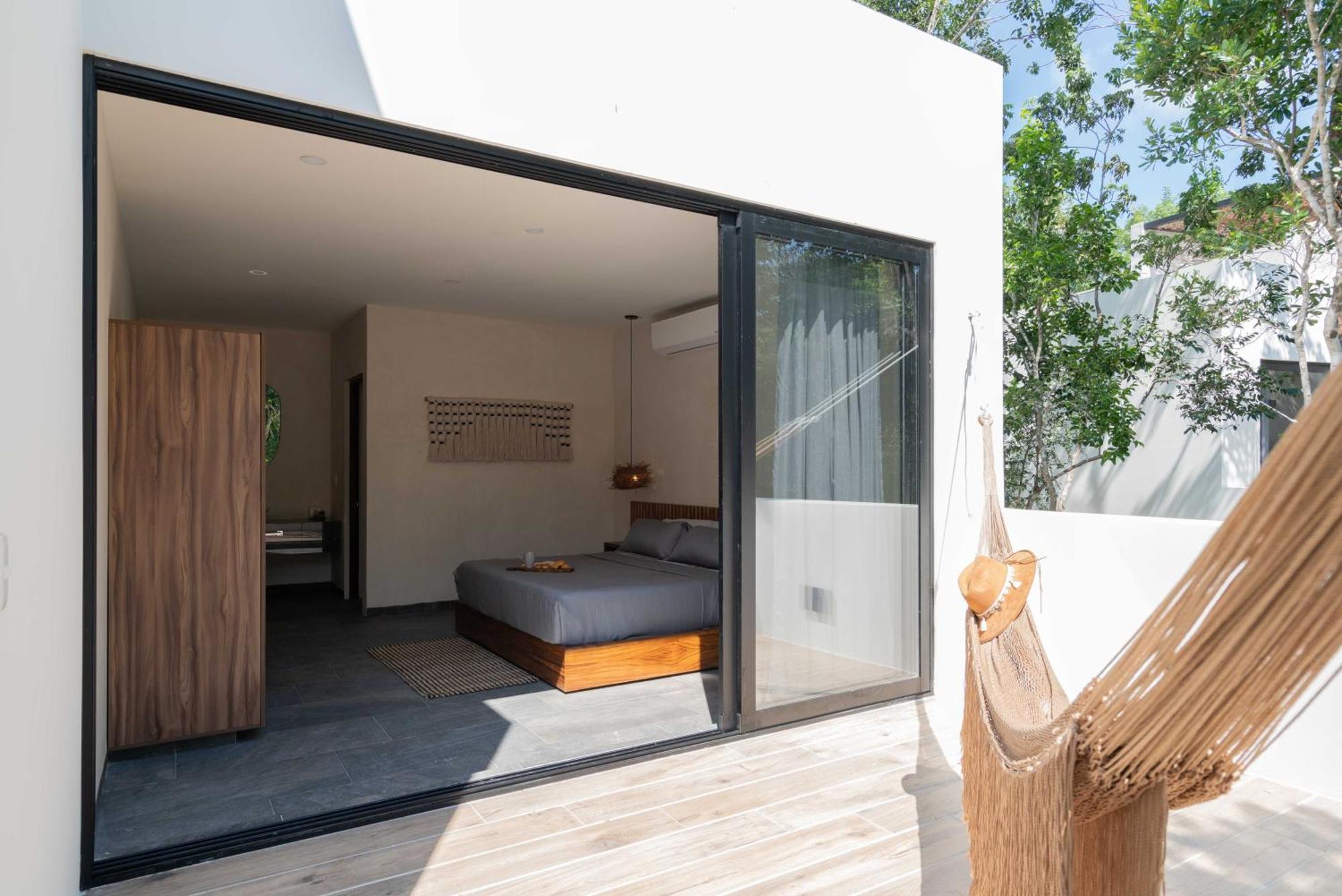 Twelve O'clock - Luxury Tulum