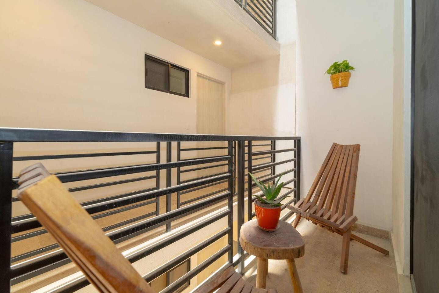 King With Private Balcony, Rooftop Pool, Gym Holiday home