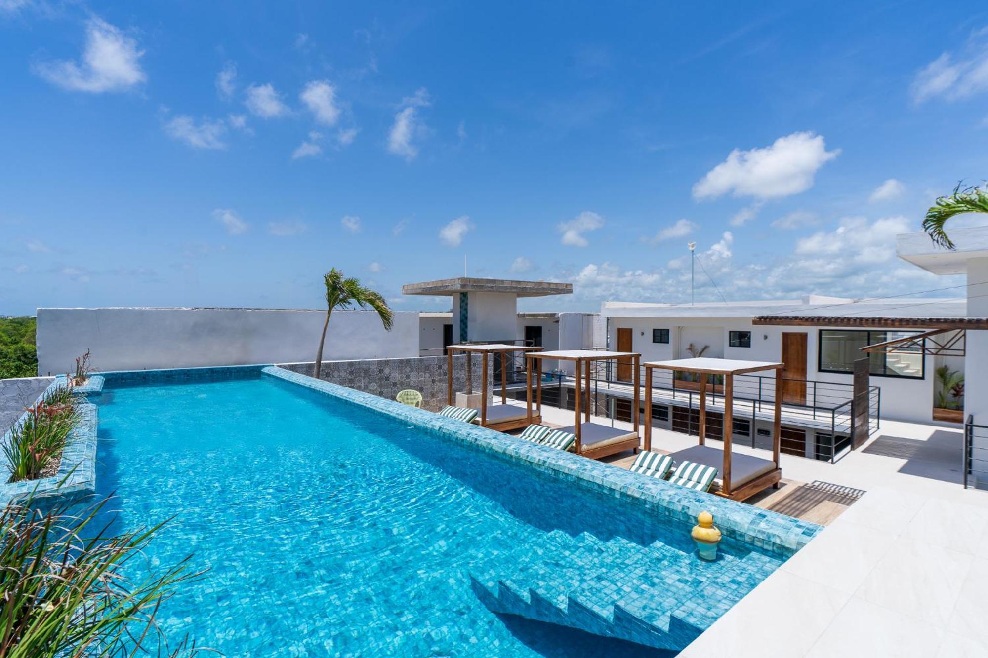Downtown Penthouse With Private Pool, Rooftop Pool And Gym, Short Distance From Beaches, Restaurants & Nightlife * Tulum