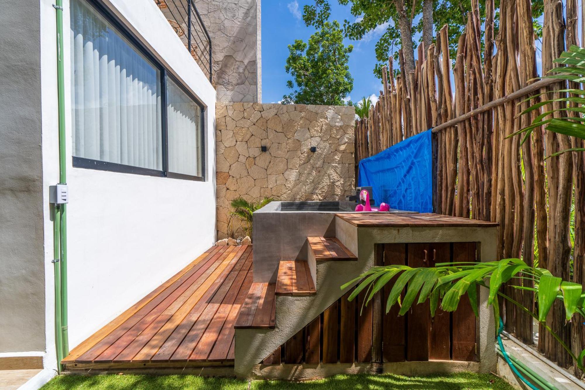 Downtown Penthouse With Private Pool, Rooftop Pool And Gym, Short Distance From Beaches, Restaurants & Nightlife * Tulum