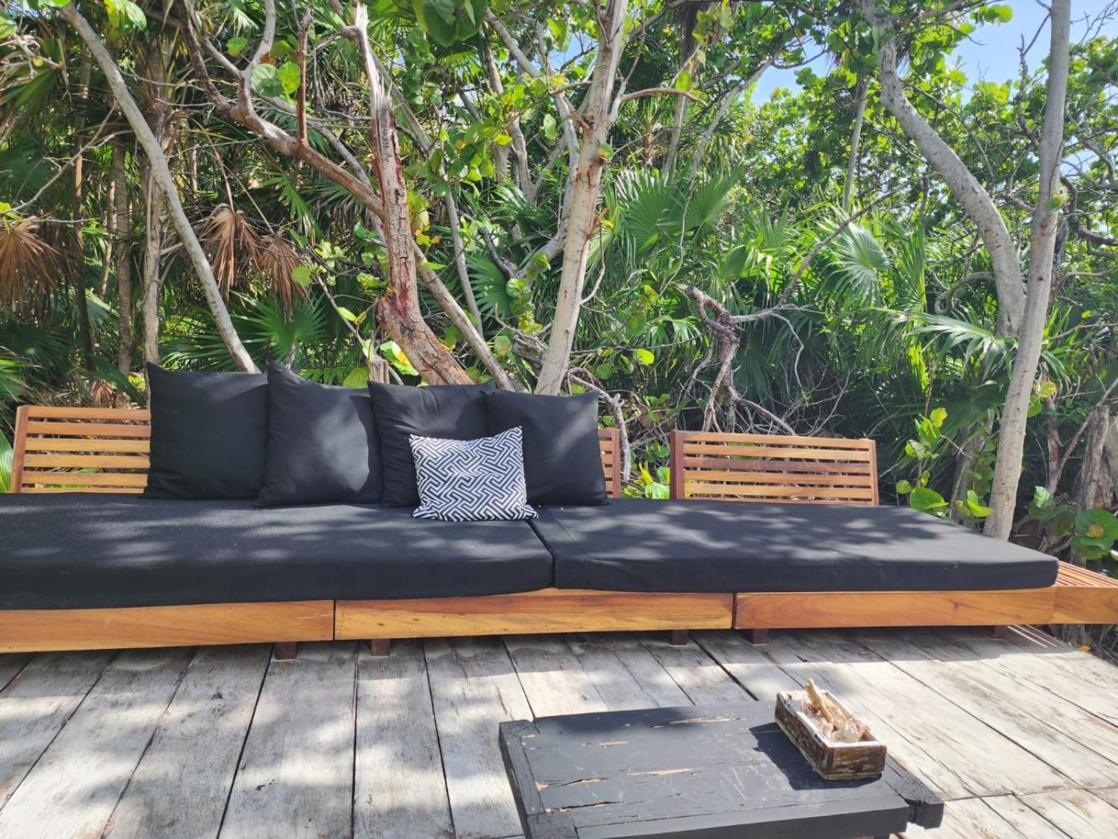 Villa Casa Tolok In Beachfront