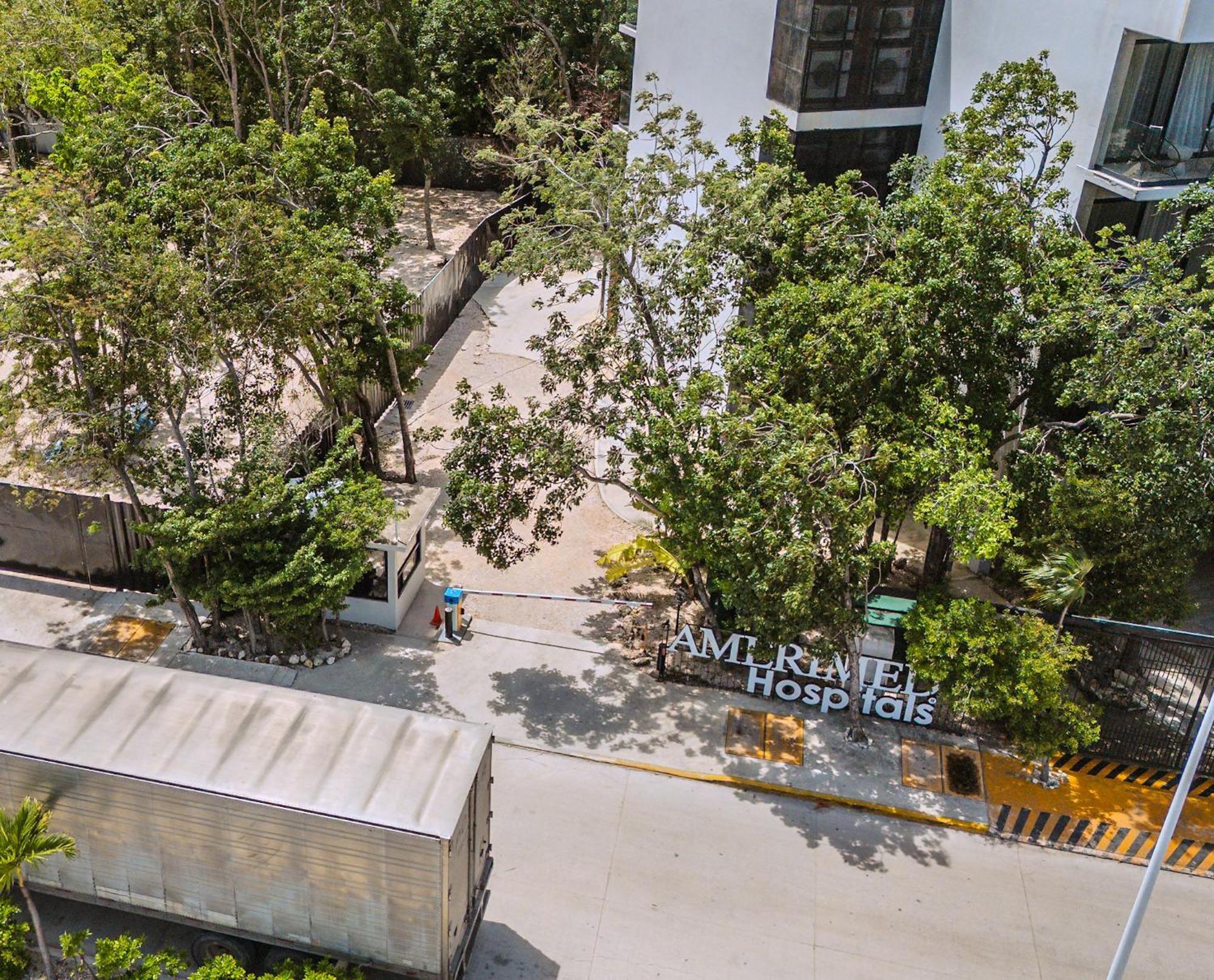 Apartment Stylish Ph With Private Pool-gym-superstore *