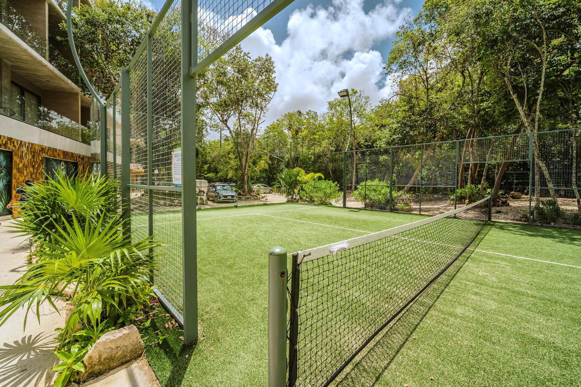 Apartment Stylish Ph With Private Pool-gym-superstore