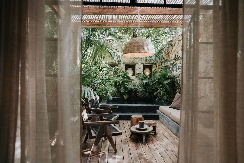 Design Loft With Private Pool And Like Feature *