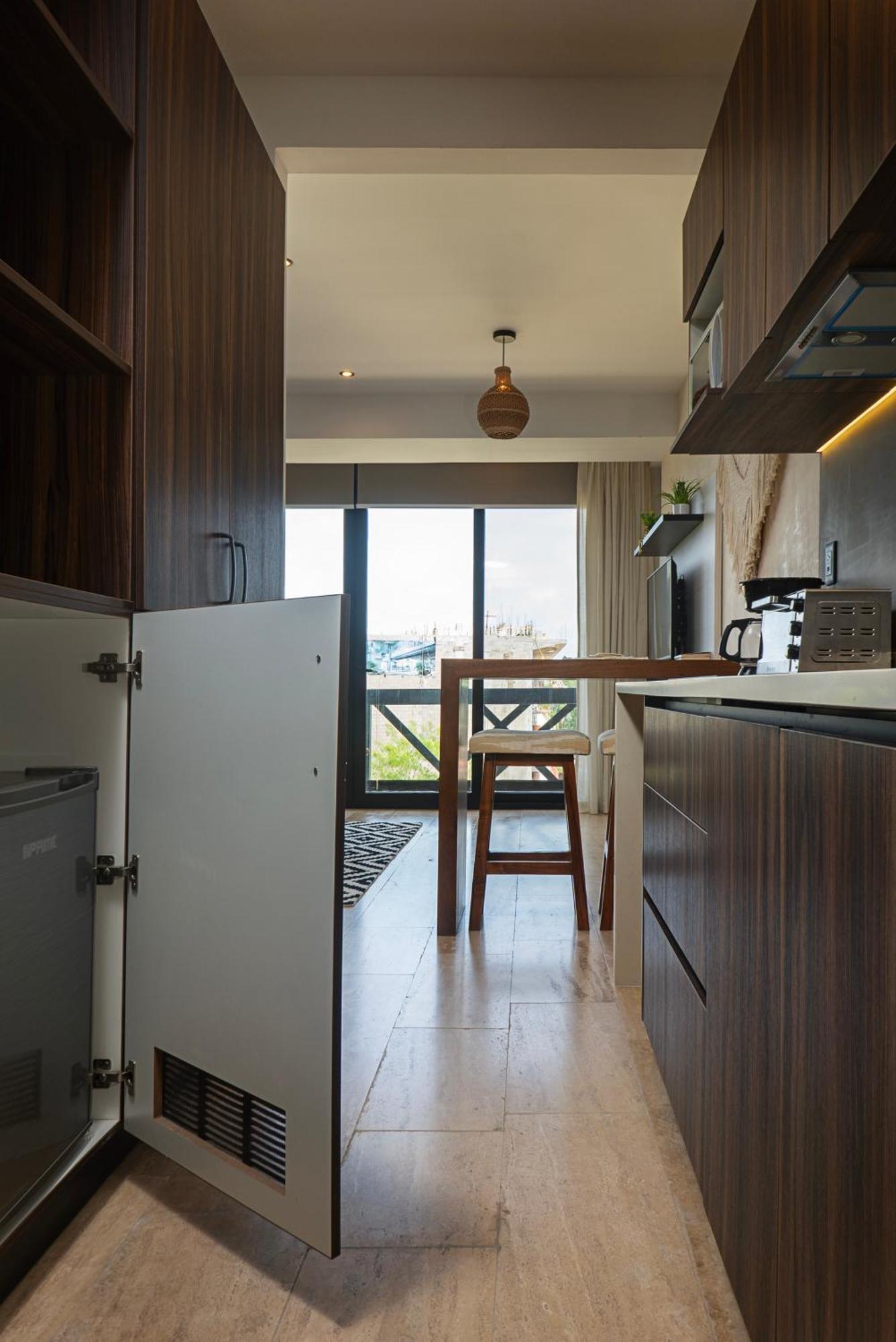 Unwind | Private Balcony & Rooftop Pools | Casago Holiday home *