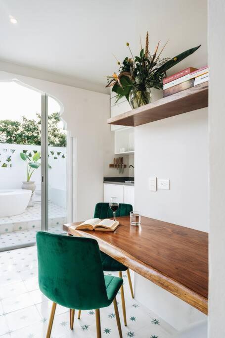 Villa Luxury Villa, Club - Jungle View - Sahara Jade *