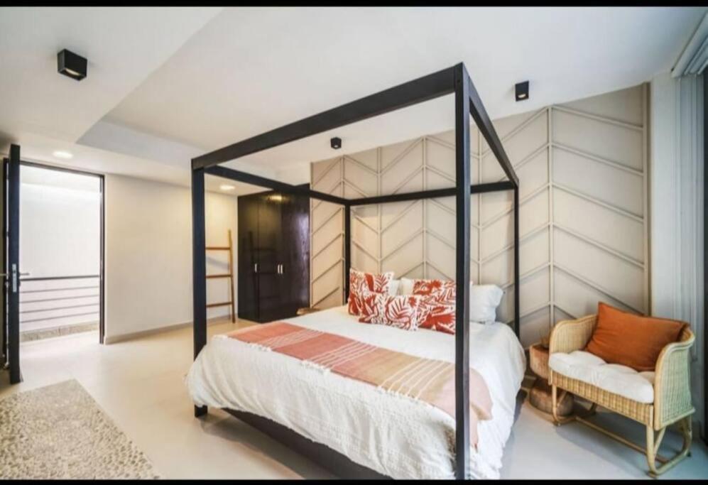 Majestic The Ultimate Luxury Oasis With Pool Apartment