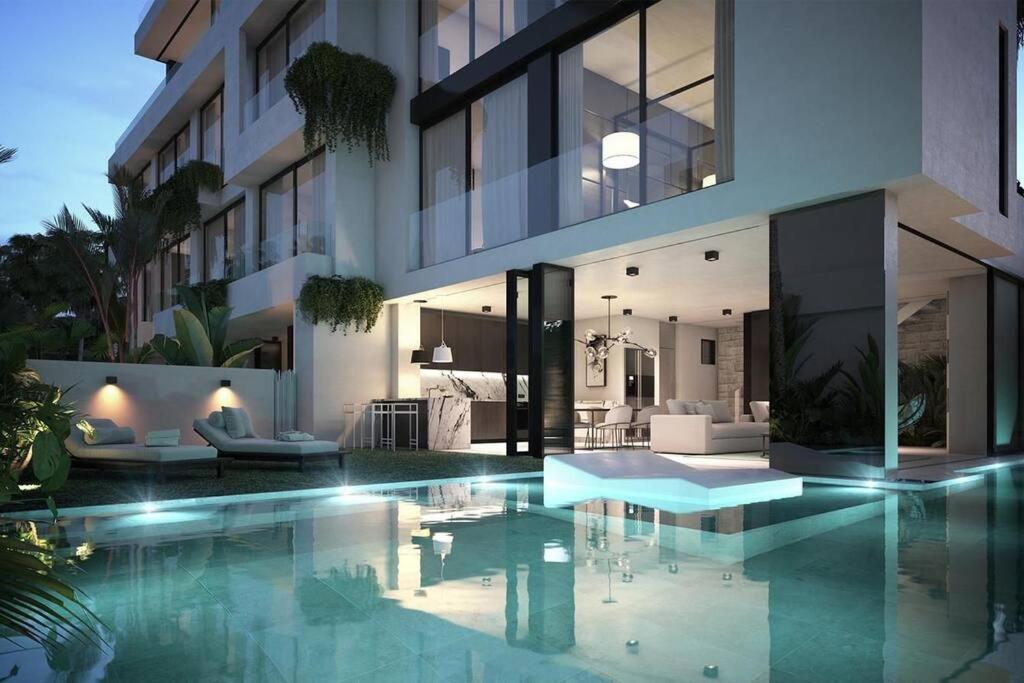Apartment Majestic The Ultimate Luxury Oasis With Pool *