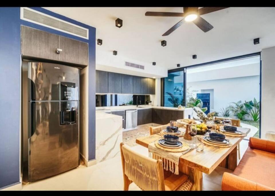 Majestic The Ultimate Luxury Oasis With Pool Apartment