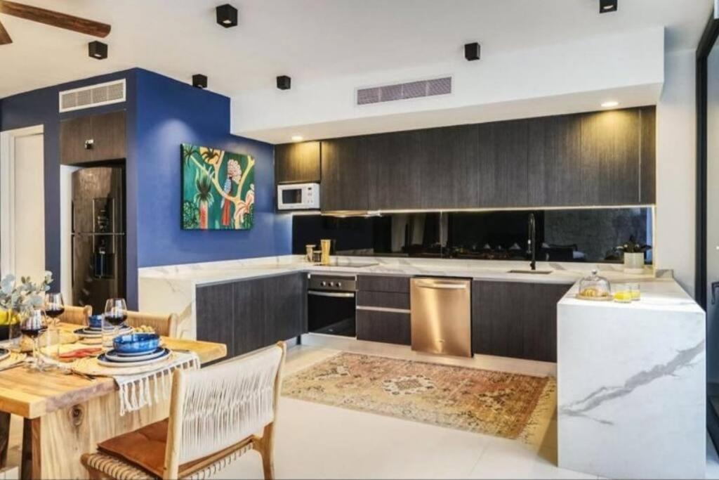 Apartment Majestic The Ultimate Luxury Oasis With Pool