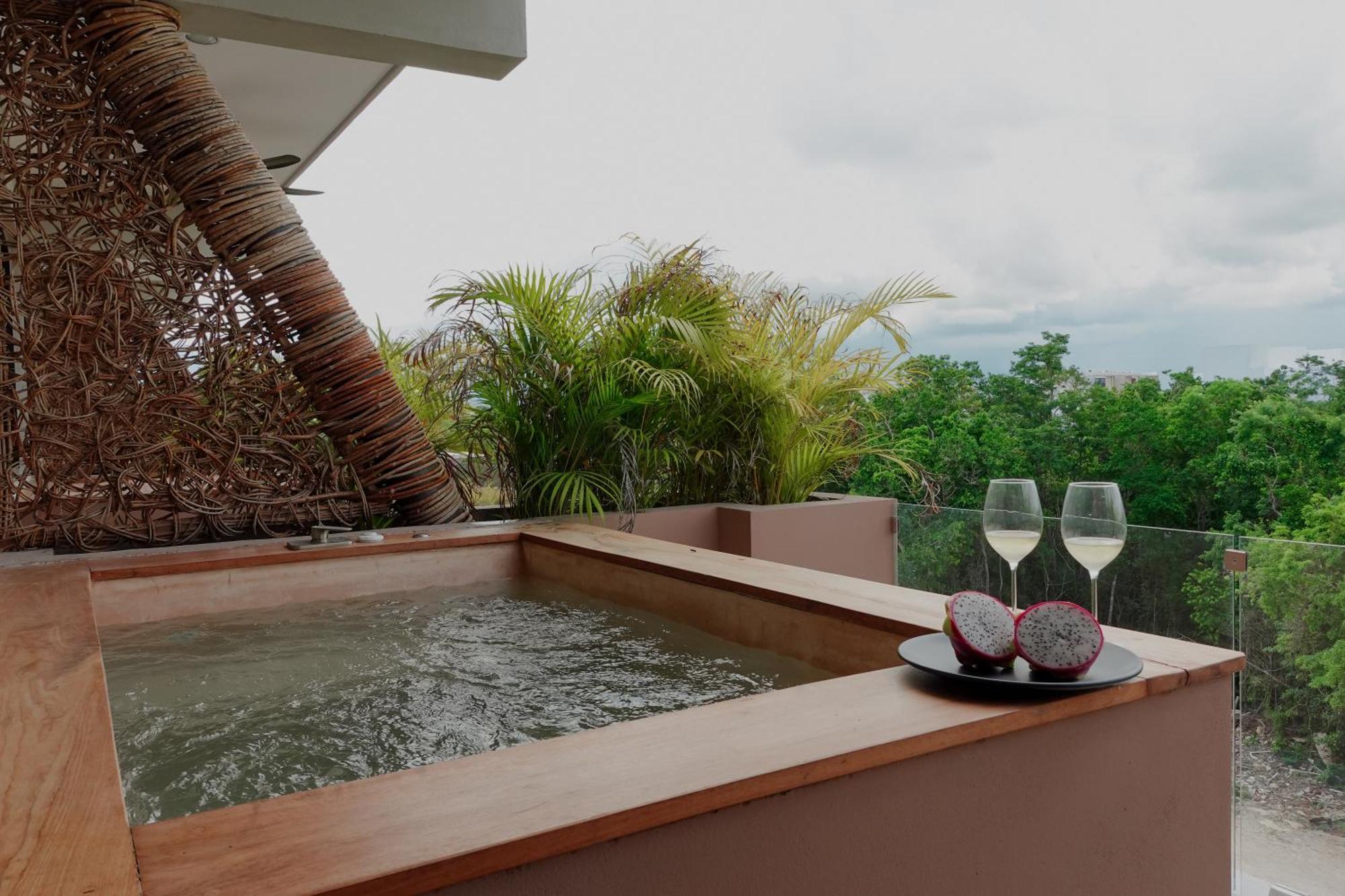 Xamira Nomad Oasis Tulum